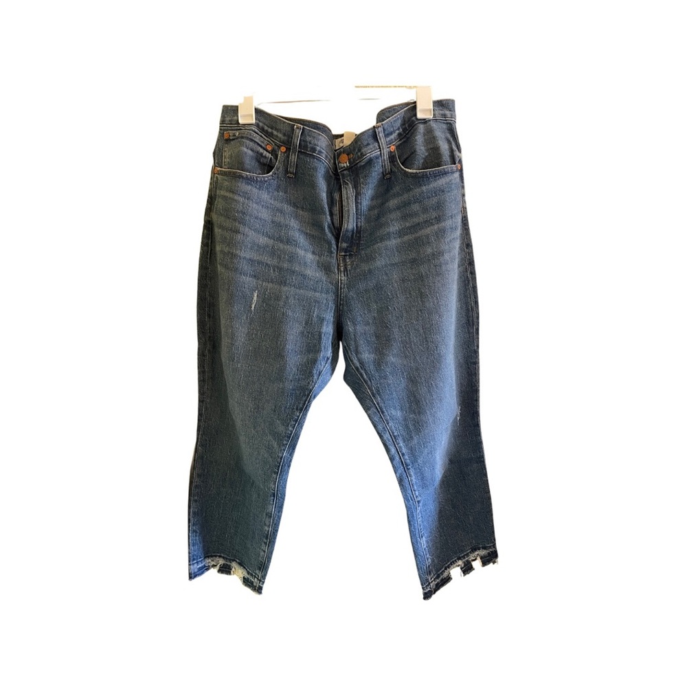 See pics for everything you need to know on sizing, cut, color etc.